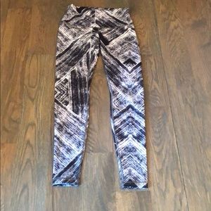Lululemon pants size 8